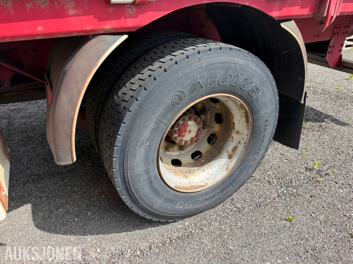 1999 Volvo FM 7 4X2 kranbil / Palfinger