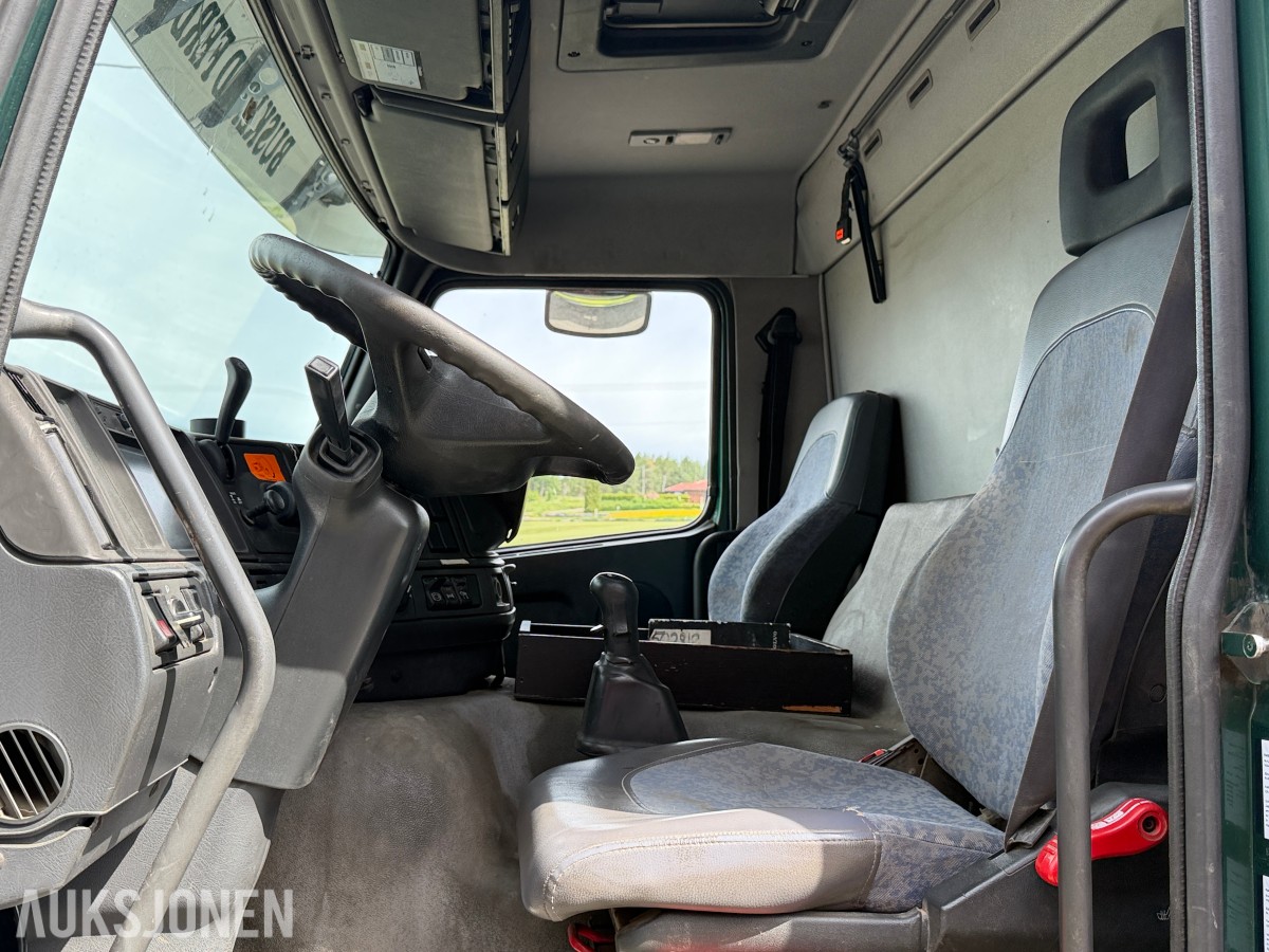 1999 Volvo FM 7 4X2 kranbil / Palfinger