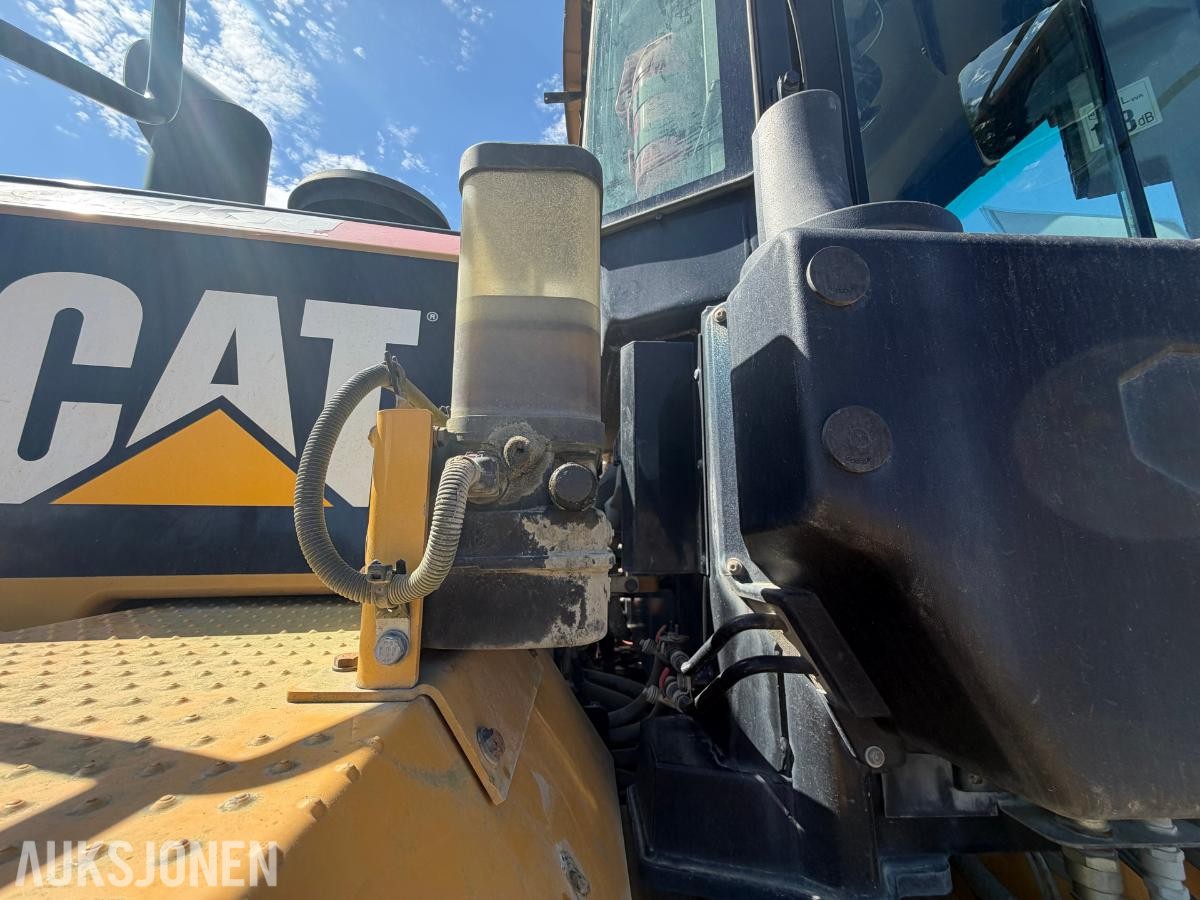2015 Cat 966M HJULLASTER, VEKT, SENTRALSMØRING,SERVICEHISTORIKK
