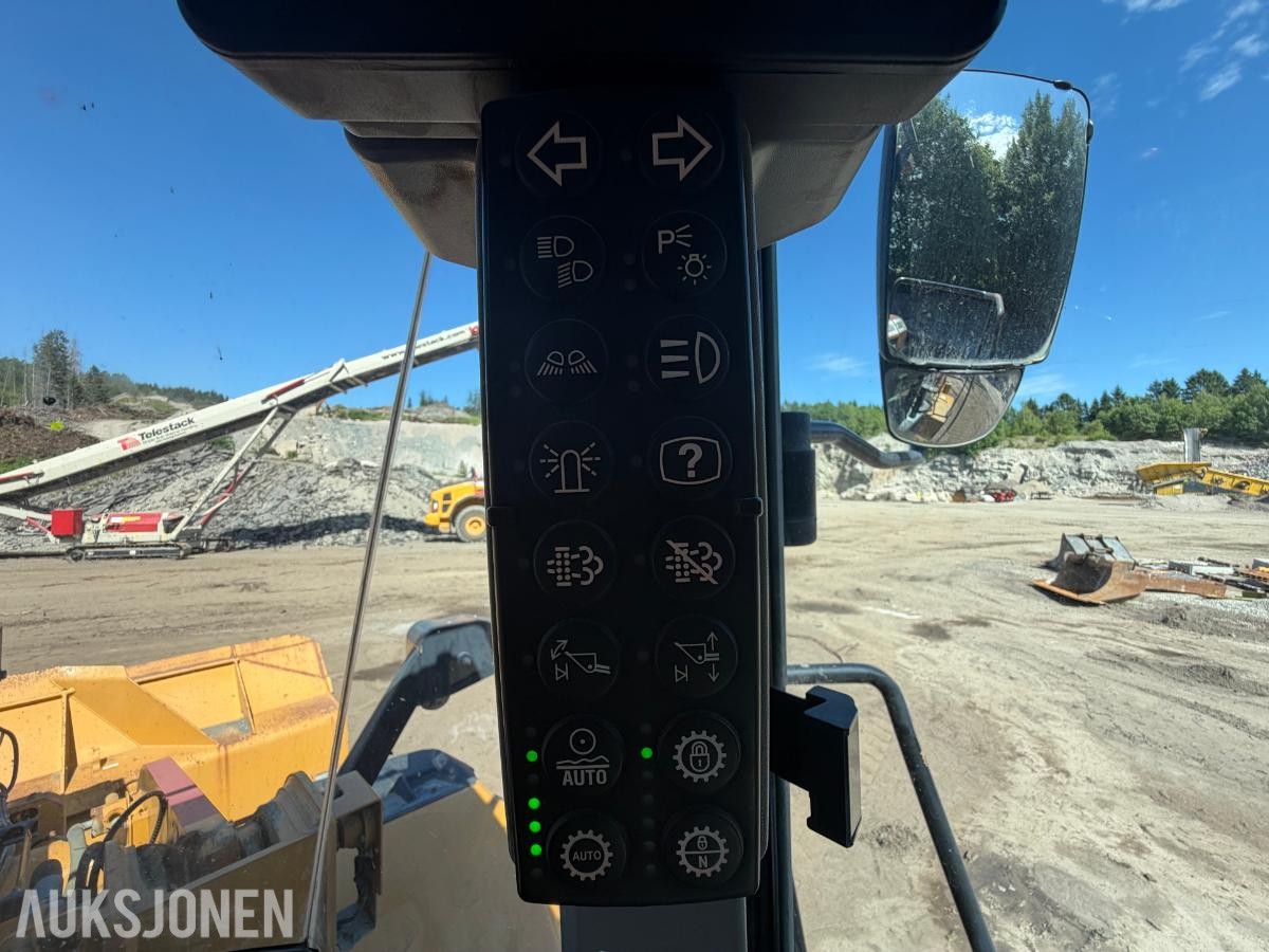 2015 Cat 966M HJULLASTER, VEKT, SENTRALSMØRING,SERVICEHISTORIKK