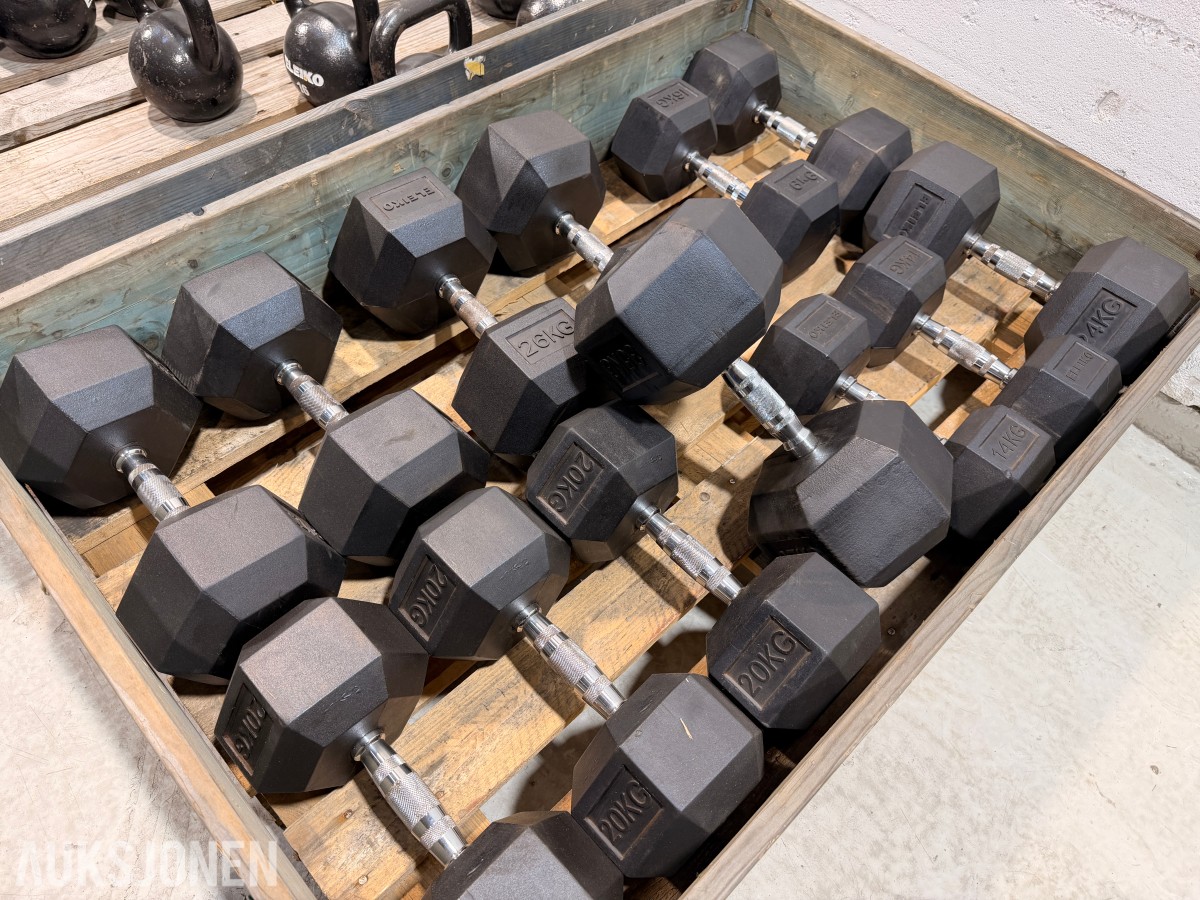Eleiko treningsutstyr - manualer, kettlebells, treningsbenk, Trap Bar og manualstativ