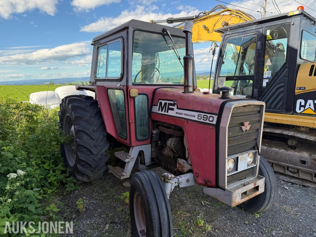 1977 Massey Ferguson 590-Med nyoverhalt motor