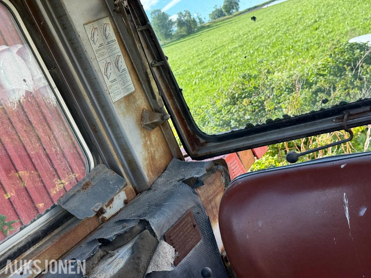1977 Massey Ferguson 590-Med nyoverhalt motor