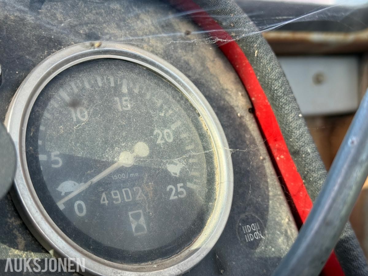 1977 Massey Ferguson 590-Med nyoverhalt motor