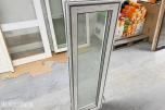 PARTI MED PVC-VINDUER OG SPESIALVINDU – 6 STK VINDUER MED ISOLERGLASS