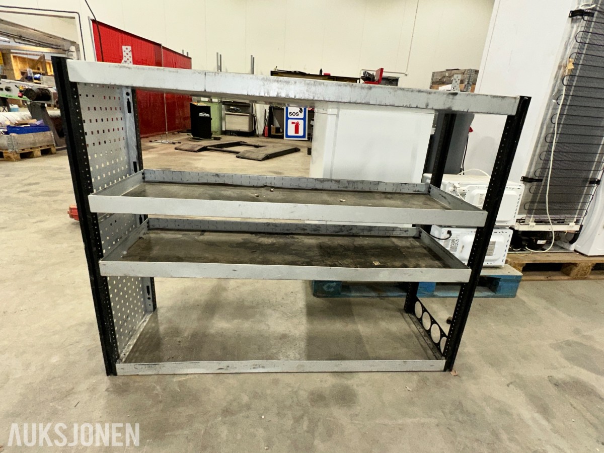 Work System bilinnredning med skuffemodul, hylleseksjon og gulvplater