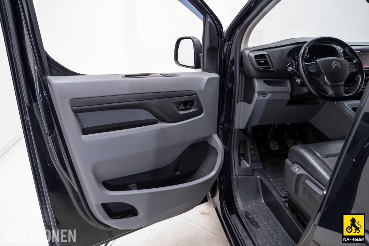 2019 Citroen Jumpy HDI 150HK L2 HENGERFESTE KAMERA SKYVEDØRER 3-SETER
