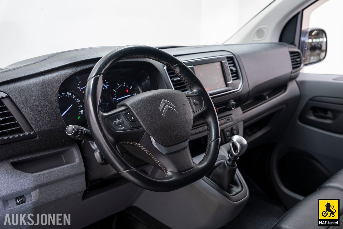 2019 Citroen Jumpy HDI 150HK L2 HENGERFESTE KAMERA SKYVEDØRER 3-SETER