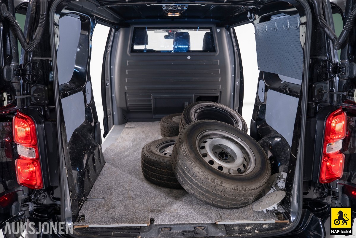 2019 Citroen Jumpy HDI 150HK L2 HENGERFESTE KAMERA SKYVEDØRER 3-SETER