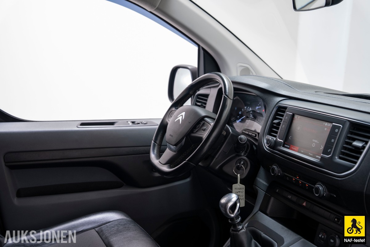 2019 Citroen Jumpy HDI 150HK L2 HENGERFESTE KAMERA SKYVEDØRER 3-SETER