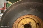John Deere E0332 Firkantpresse - traktormontert - med pickup