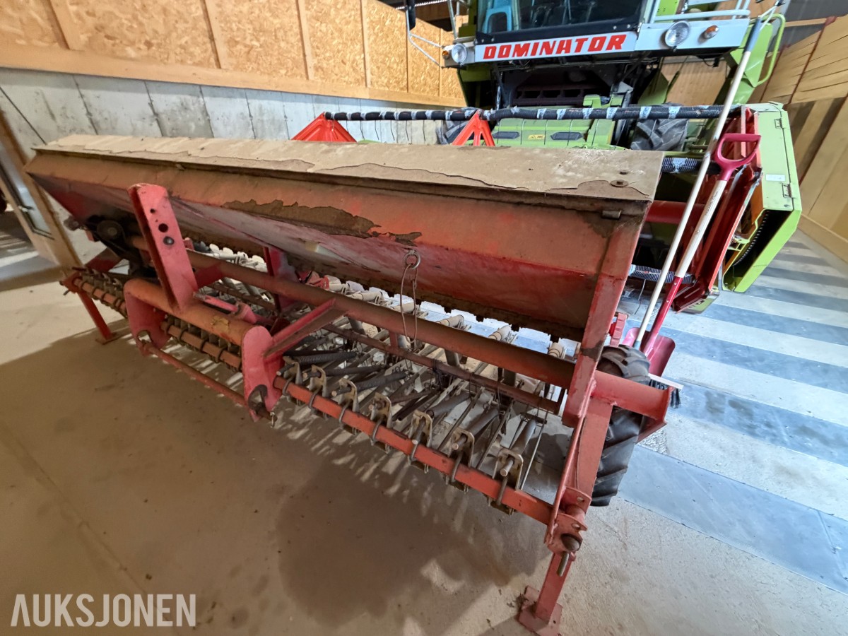 Tume KK 250 Såmaskin - skålabber - traktormontert
