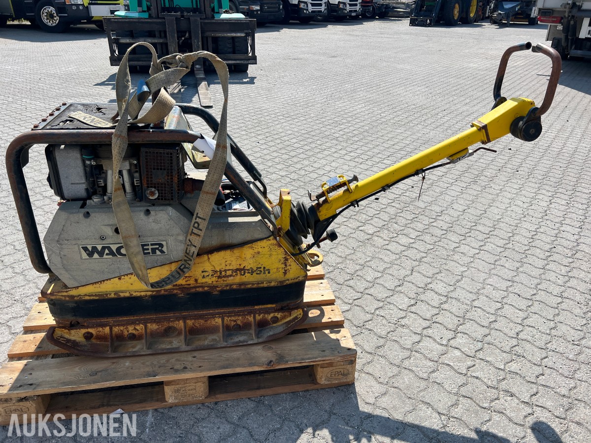 2004 Wacker Neuson DPU 5045H Vibroplate 410 KG