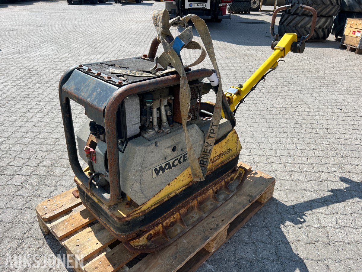 2004 Wacker Neuson DPU 5045H Vibroplate 410 KG