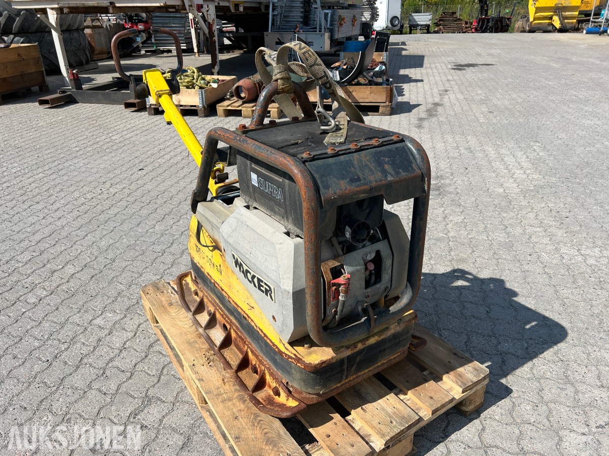 2004 Wacker Neuson DPU 5045H Vibroplate 410 KG
