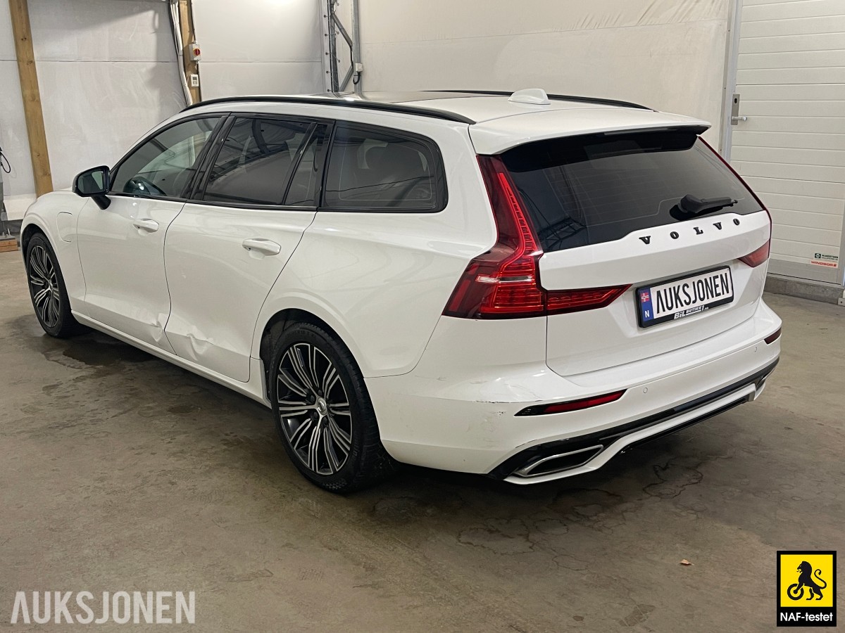 2020 Volvo V60 T8 AWD R-DESIGN VARMER HARMAN/KARDON PANORAMA