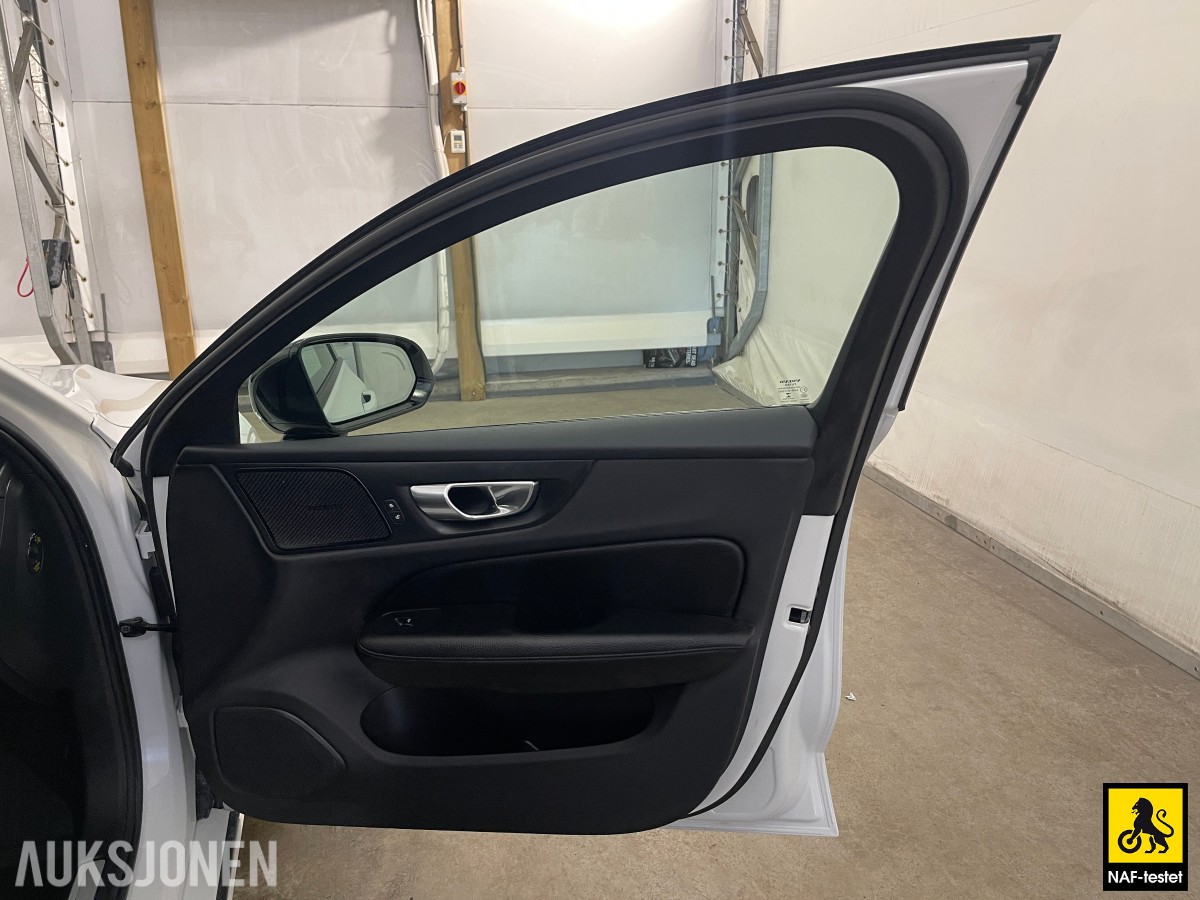2020 Volvo V60 T8 AWD R-DESIGN VARMER HARMAN/KARDON PANORAMA