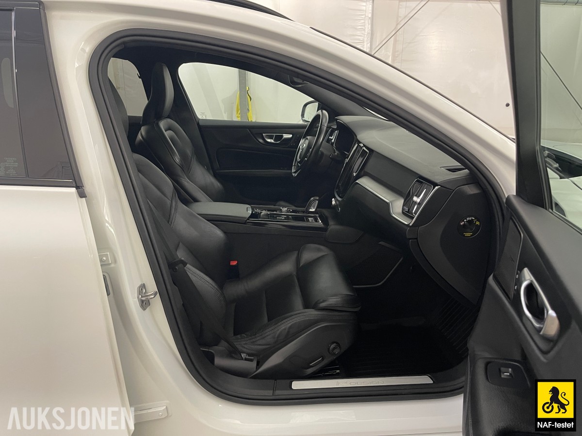 2020 Volvo V60 T8 AWD R-DESIGN VARMER HARMAN/KARDON PANORAMA