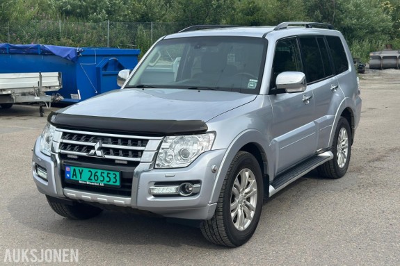 2015 Mitsubishi Pajero 3.2 DI-D 200 hk 4WD – Automat – 5 seter – Hengerfeste