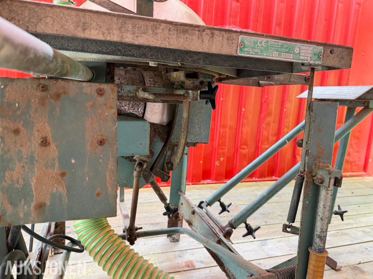 20 FOT SAGCONTAINER MED ERNEX SAG MOD 1603 – AVSUGSANLEGG
