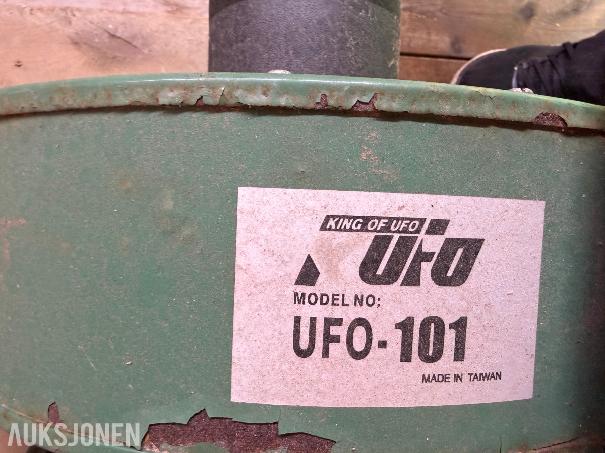 20 FOT SAGCONTAINER MED ERNEX SAG MOD 1603 – AVSUGSANLEGG
