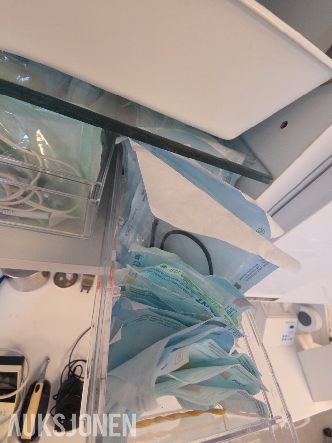 Tannlegeutstyr, forbruksmateriell og Dentsply Maillefer X-Smart Plus endomotor