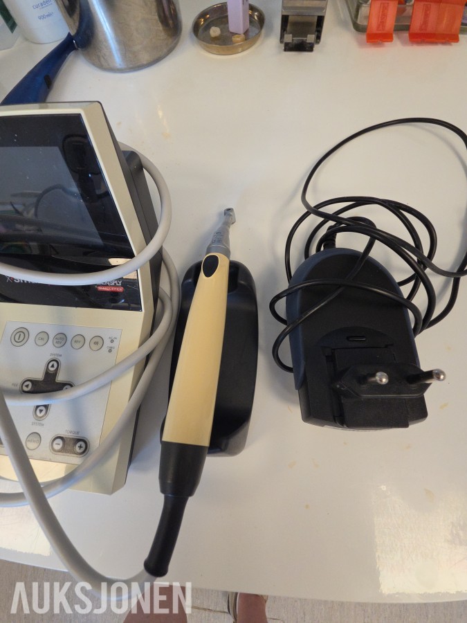 Tannlegeutstyr, forbruksmateriell og Dentsply Maillefer X-Smart Plus endomotor