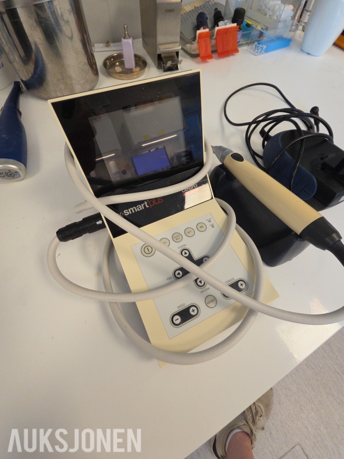 Tannlegeutstyr, forbruksmateriell og Dentsply Maillefer X-Smart Plus endomotor