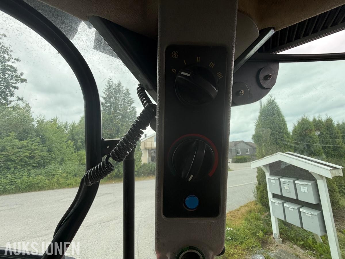 2004 CASE IH MXU135 TRAKTOR MED STOLL ROBUST F36 FRONTLASTER