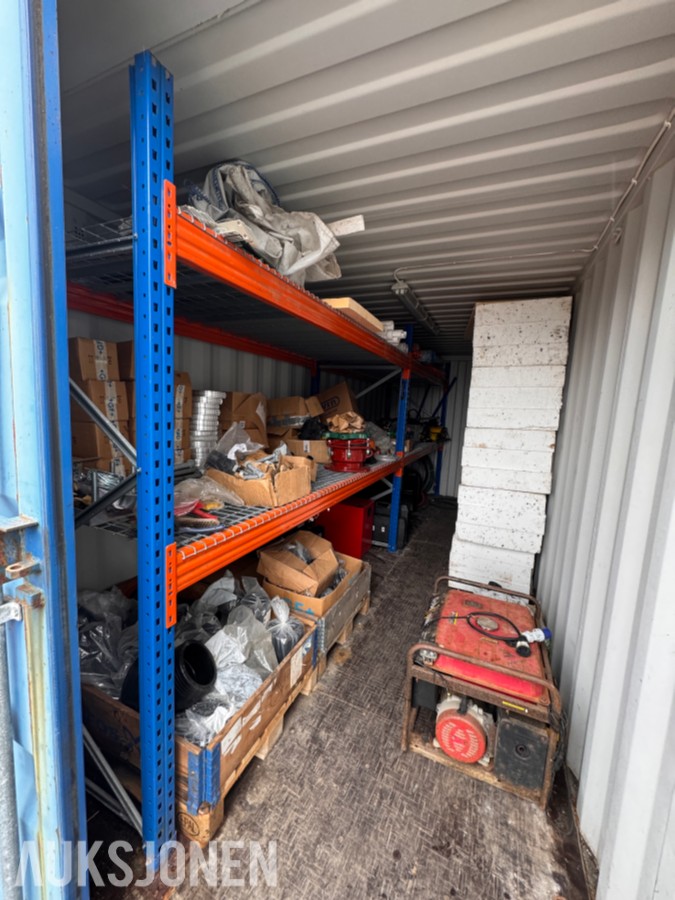 2013 20 fots container med reoler