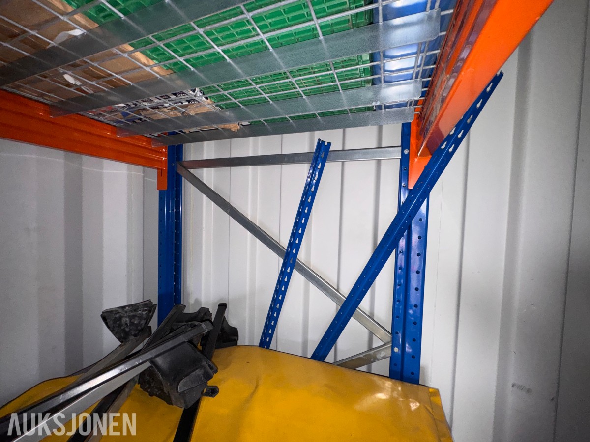 2013 20 fots container med reoler