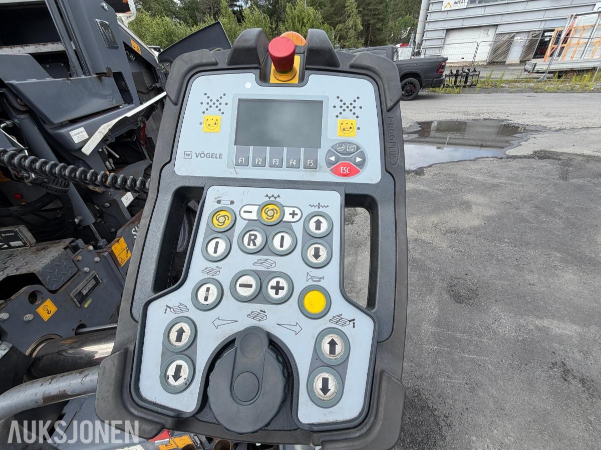 2017 VÖGELE SUPER 1303-3i ASFALTUTLEGGER