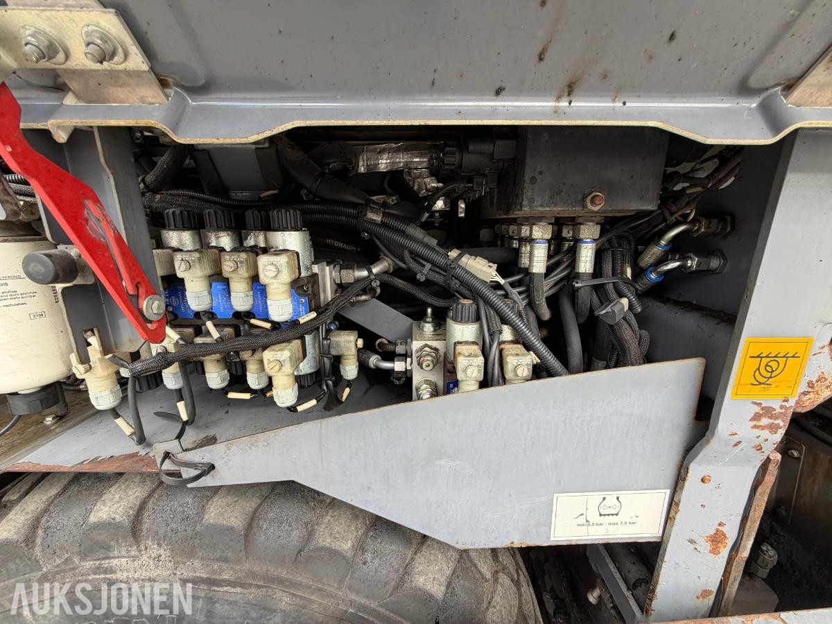 2017 VÖGELE SUPER 1303-3i ASFALTUTLEGGER