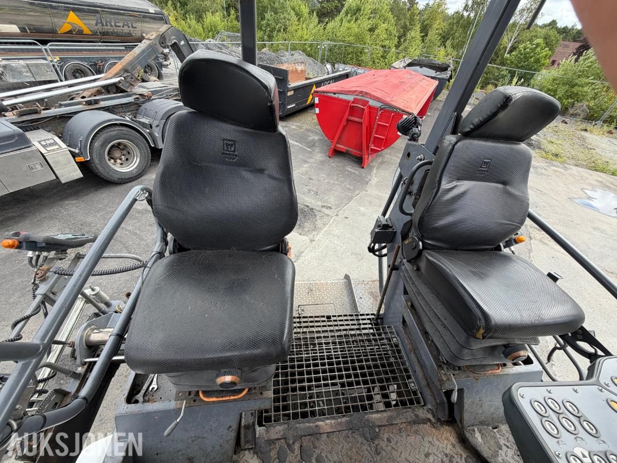 2017 VÖGELE SUPER 1303-3i ASFALTUTLEGGER