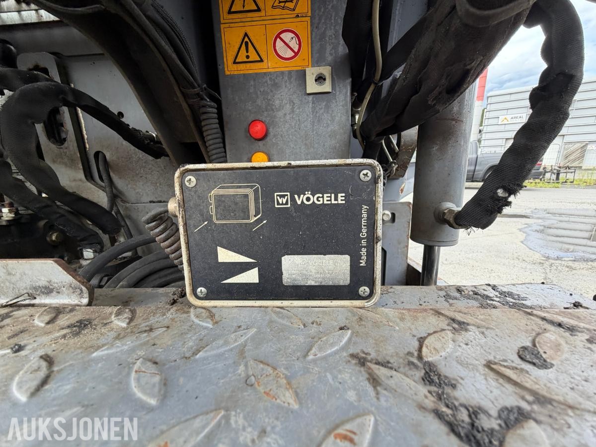 2017 VÖGELE SUPER 1303-3i ASFALTUTLEGGER
