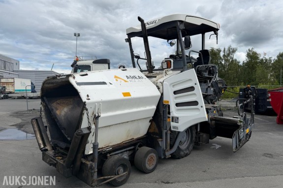 2017 VÖGELE SUPER 1303-3i ASFALTUTLEGGER