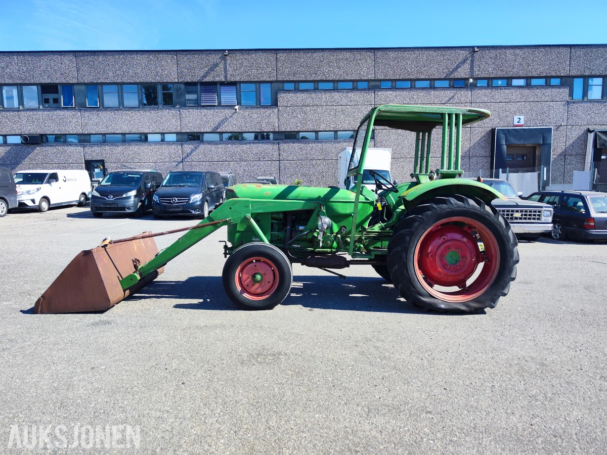 1966 Deutz D4005 - Frontlaster med skuffe – 44 hk