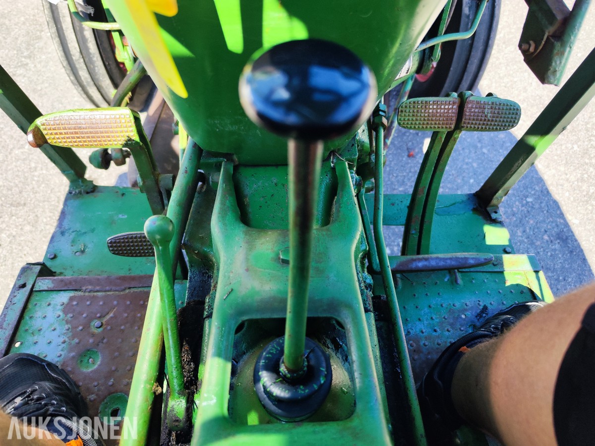 1966 Deutz D4005 - Frontlaster med skuffe – 44 hk