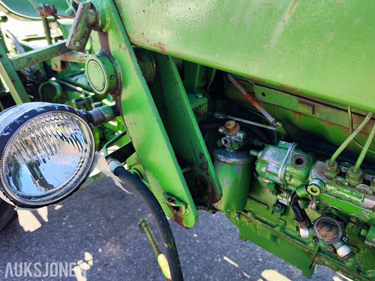 1966 Deutz D4005 - Frontlaster med skuffe – 44 hk