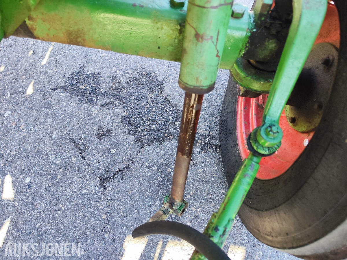 1966 Deutz D4005 - Frontlaster med skuffe – 44 hk
