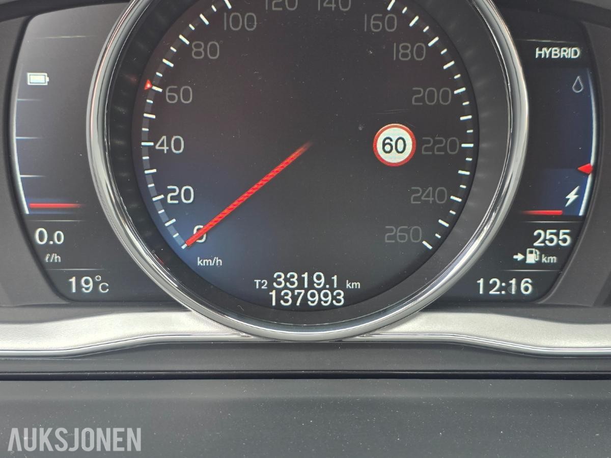 2018 Volvo  V60 2.4D D6 TWIN ENGINGE LADBAR HYBRID, 138000km