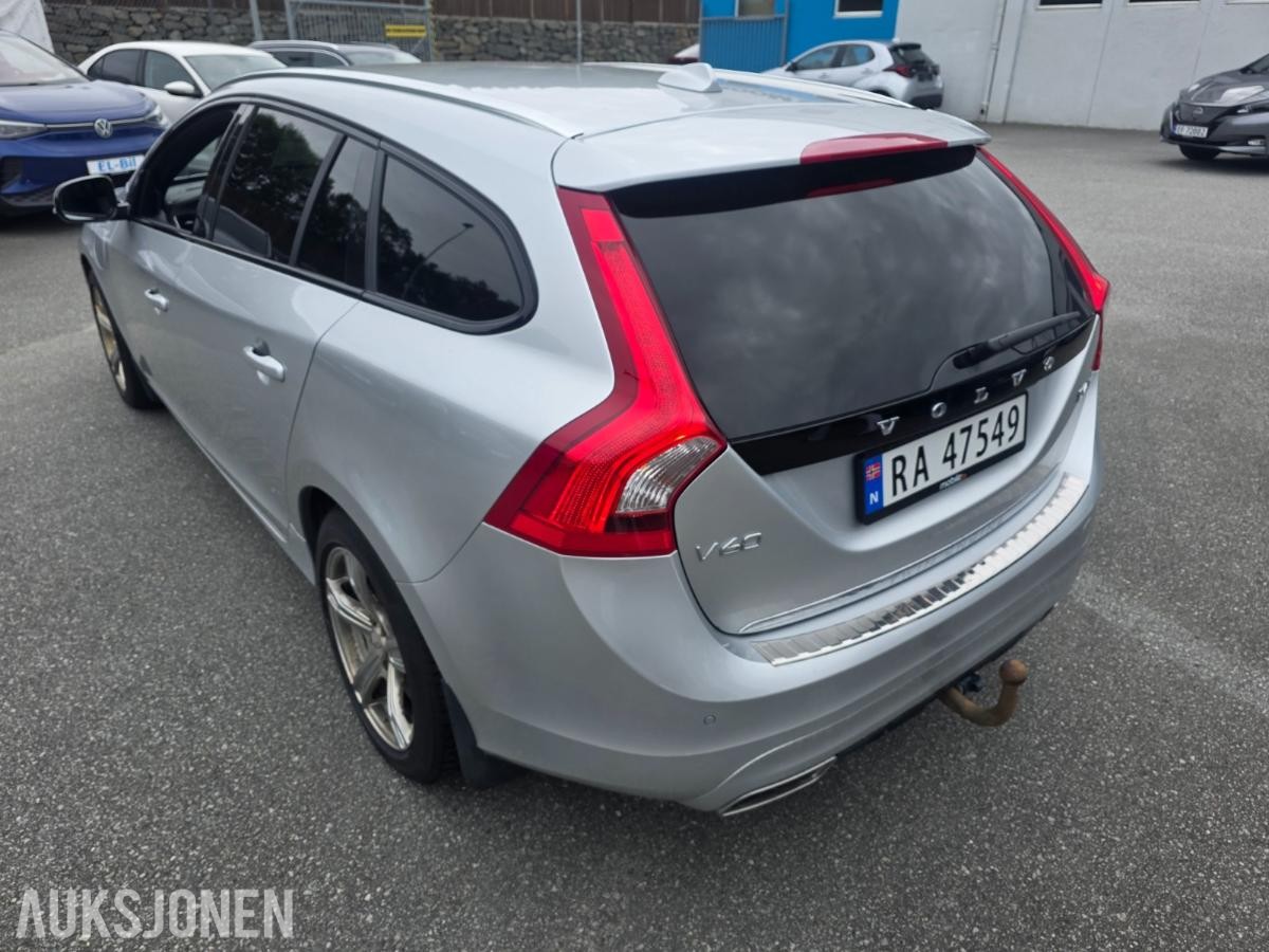 2018 Volvo  V60 2.4D D6 TWIN ENGINGE LADBAR HYBRID, 138000km