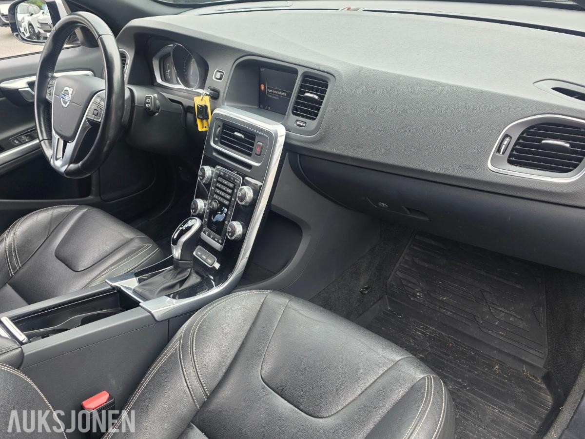 2018 Volvo  V60 2.4D D6 TWIN ENGINGE LADBAR HYBRID, 138000km