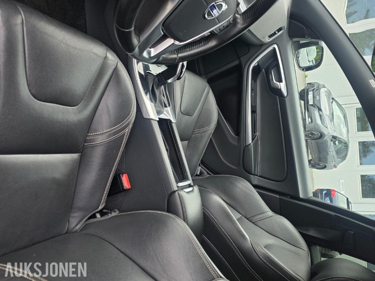 2018 Volvo  V60 2.4D D6 TWIN ENGINGE LADBAR HYBRID, 138000km