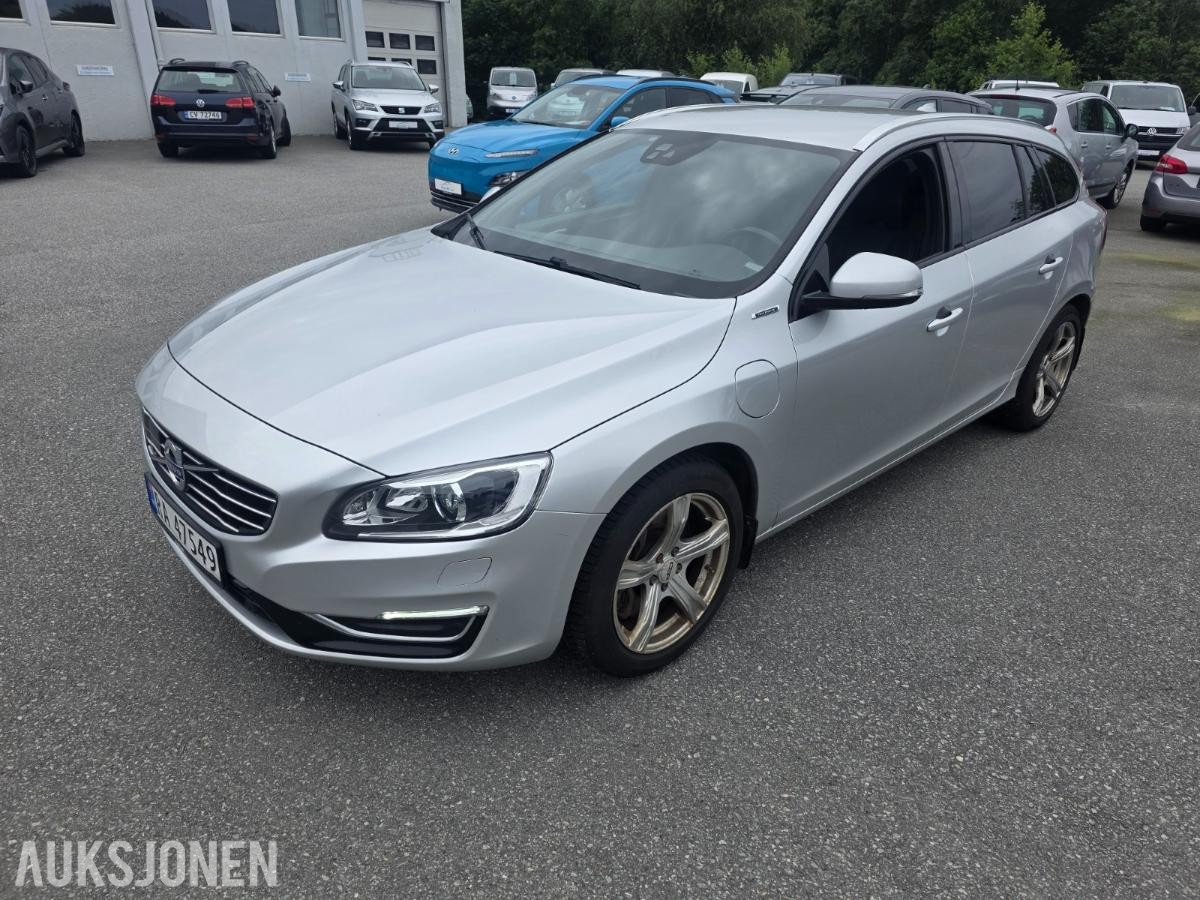 2018 Volvo  V60 2.4D D6 TWIN ENGINGE LADBAR HYBRID, 138000km