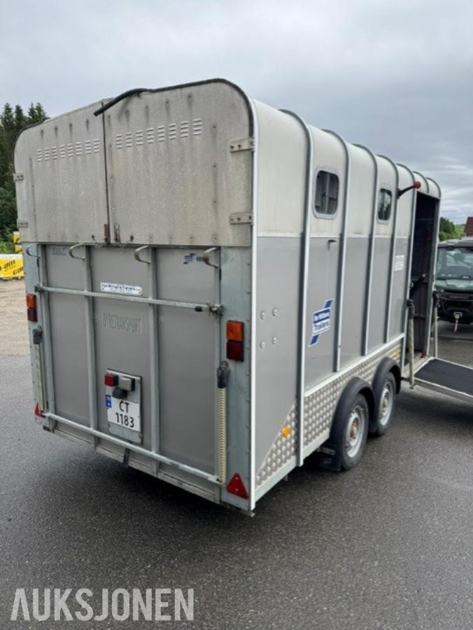 2018 IFOR WILLIAMS hestehenger m/ Plass til 4 hester 