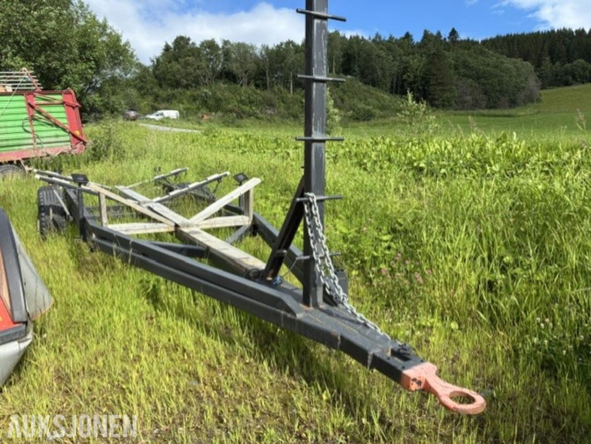 Opplagshenger for båt opptil 42 fot