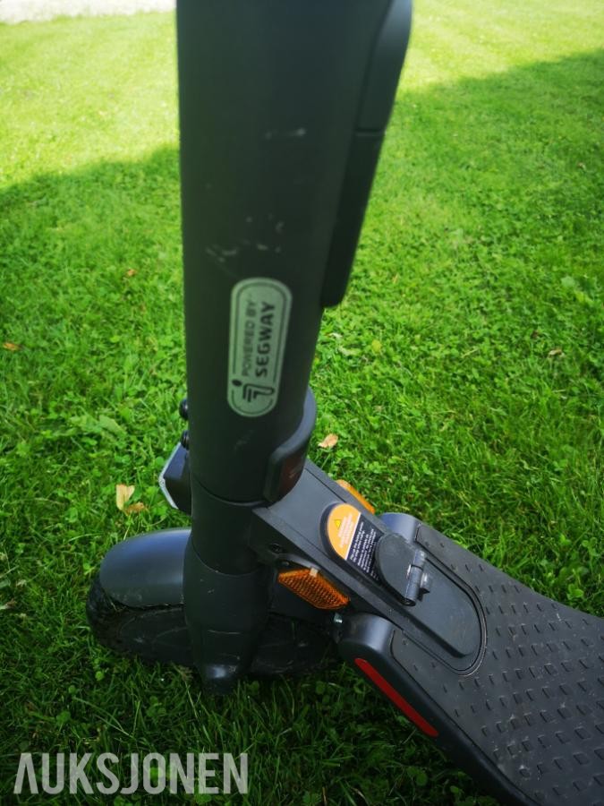 2022 Segway ninebot kick scooter E22E