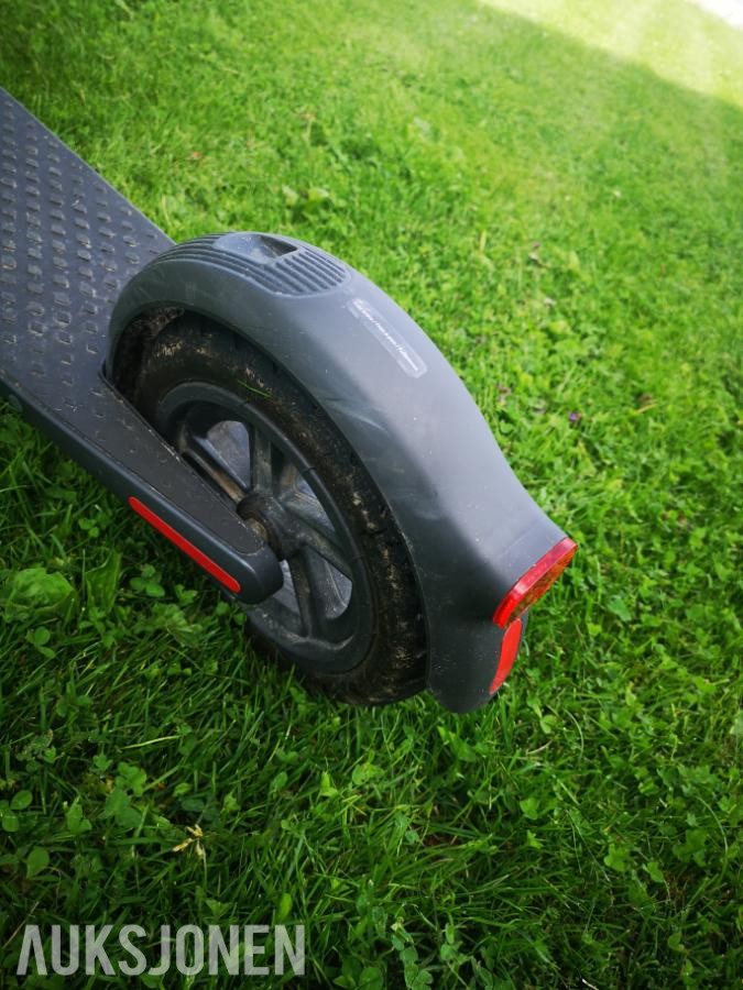2022 Segway ninebot kick scooter E22E