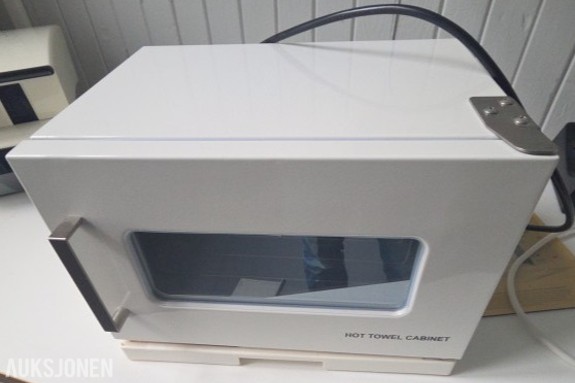 Hot Towel Cabinet T-01 – Håndklevarmer med UV-funksjon 7L